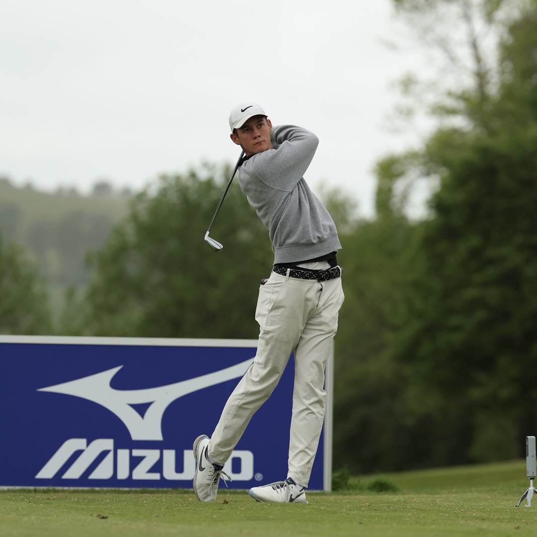 Henry as a professional golfer